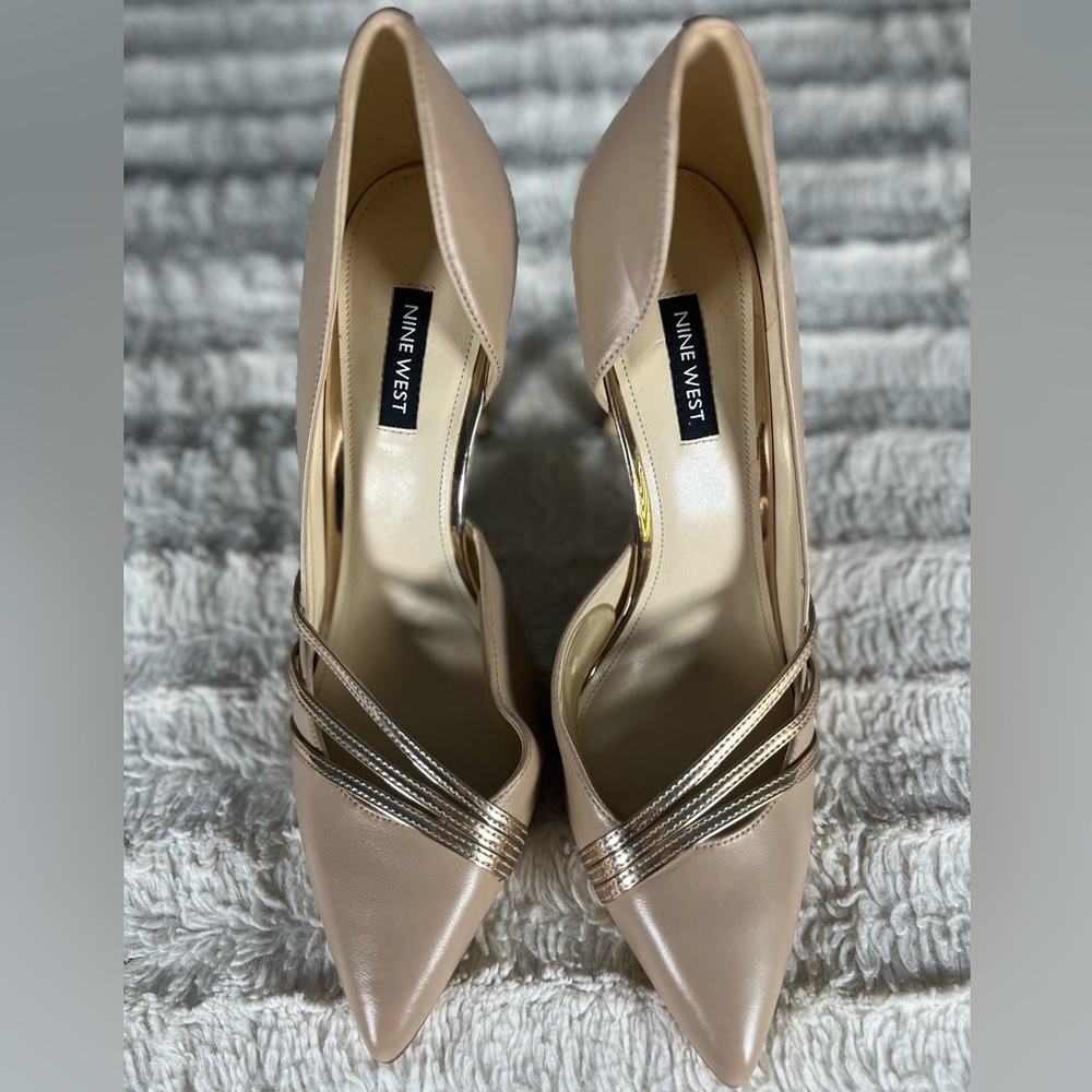 Steve Madden Nude Pump With Rose Gold Details Size 9 NEW